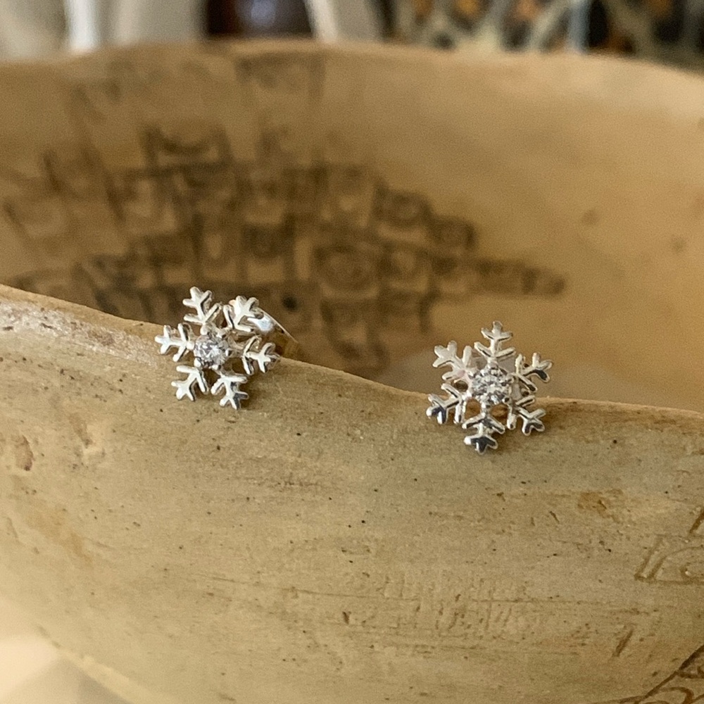 Silver Snowflake Earrings
